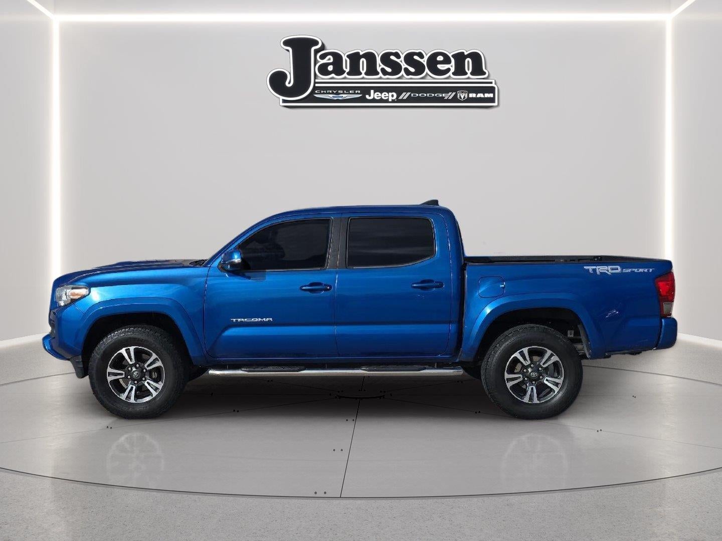 2016 Toyota Tacoma TRD Sport
