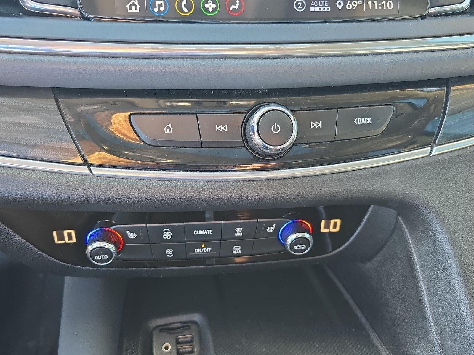 2020 Buick Enclave Essence