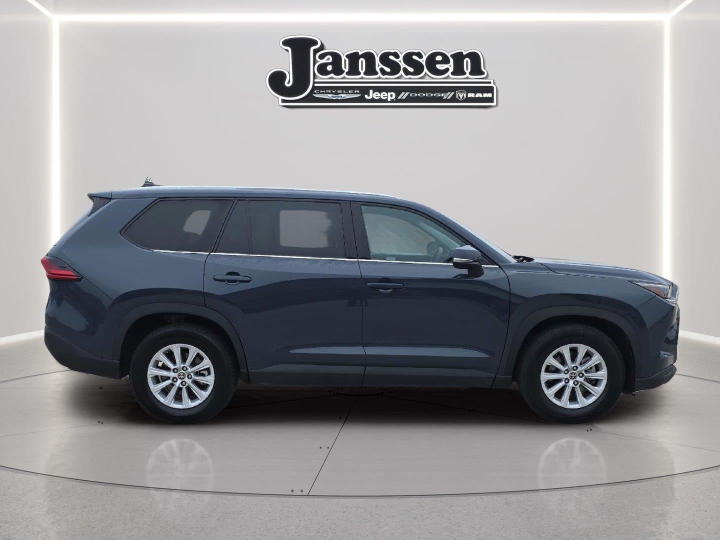 2025 Toyota Grand Highlander XLE