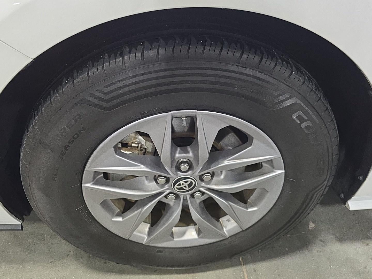 2024 Toyota Sienna XLE