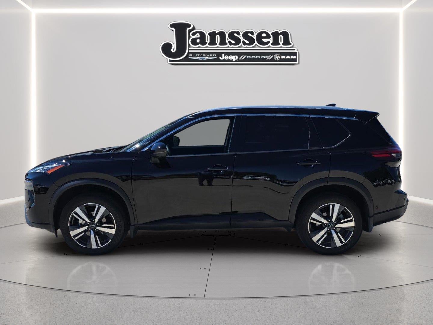 JN8BT3CB7SW140789