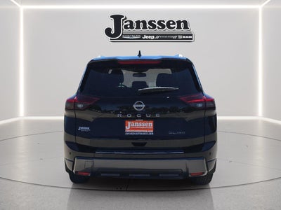 2025 Nissan Rogue SL