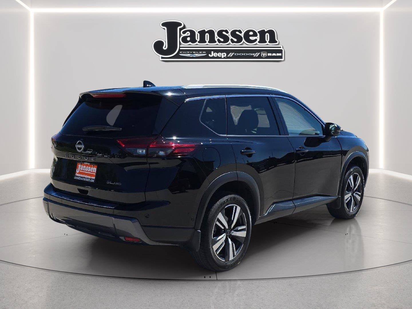 2025 Nissan Rogue SL