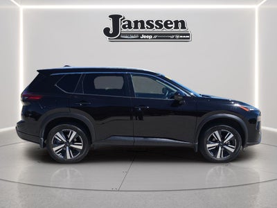 2025 Nissan Rogue SL