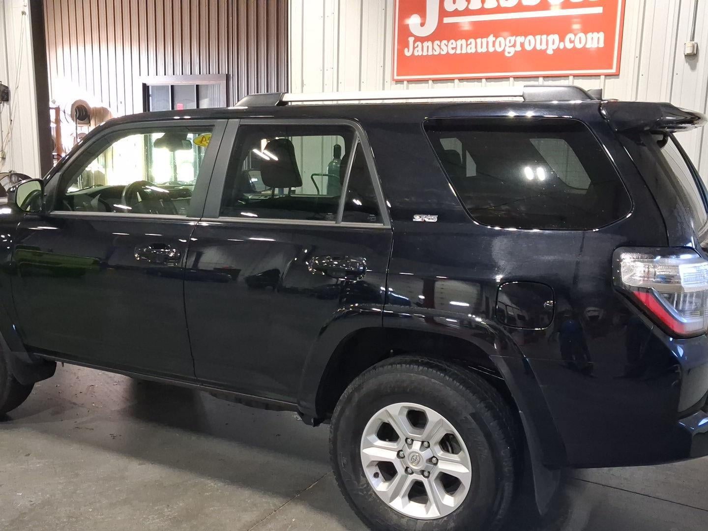 2024 Toyota 4Runner SR5