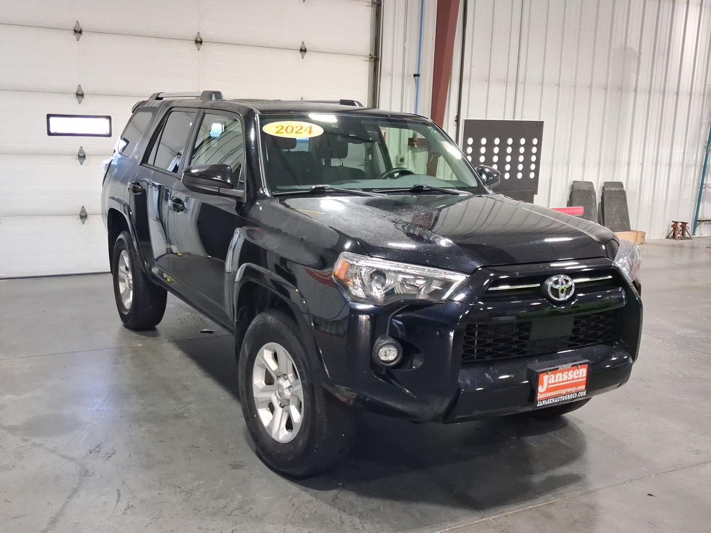 2024 Toyota 4Runner SR5