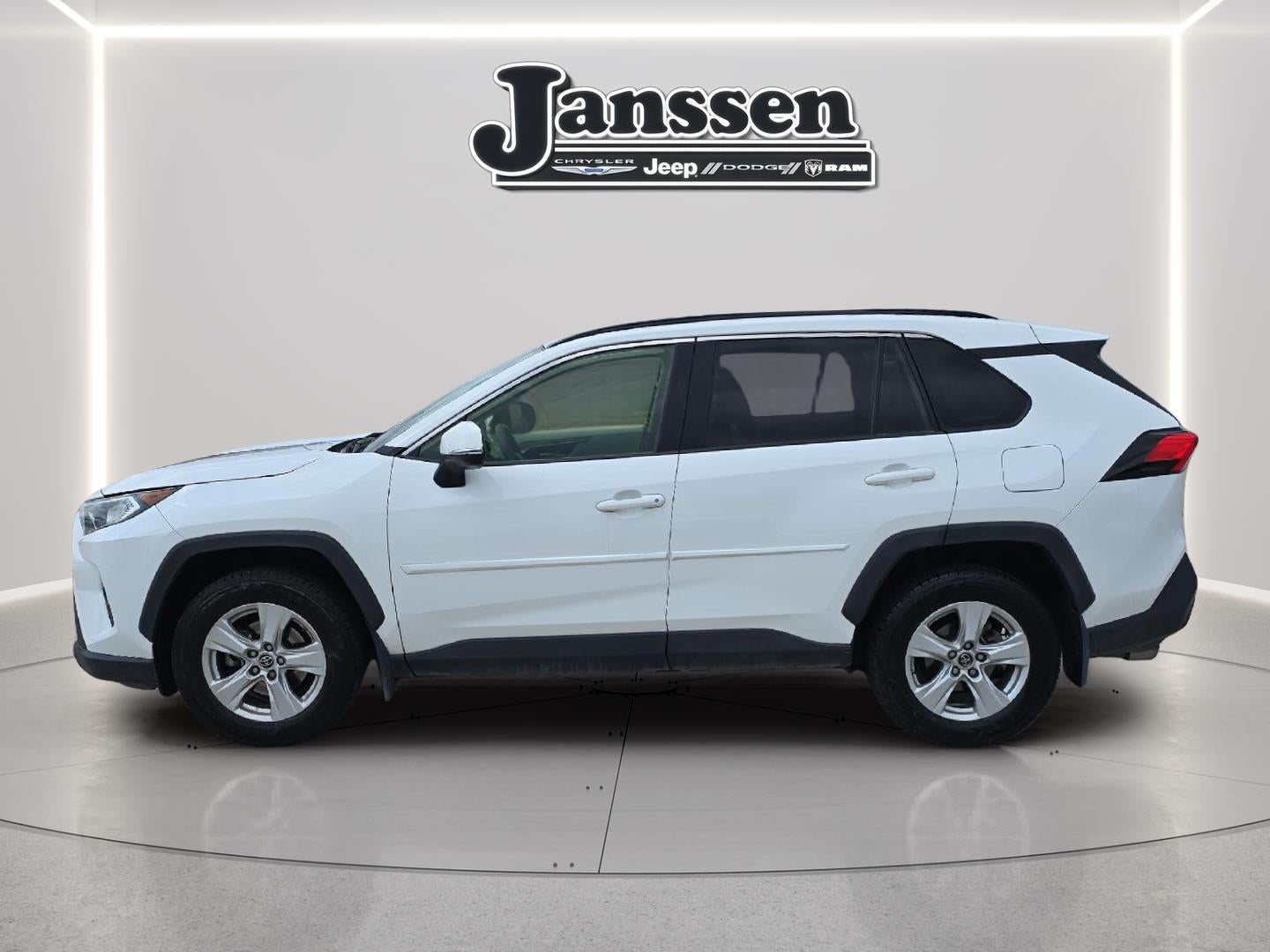 2019 Toyota RAV4 XLE