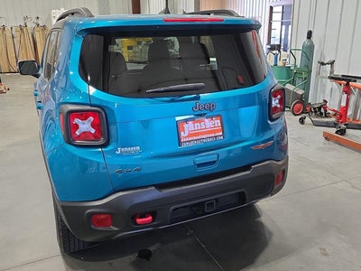 2022 Jeep Renegade Trailhawk