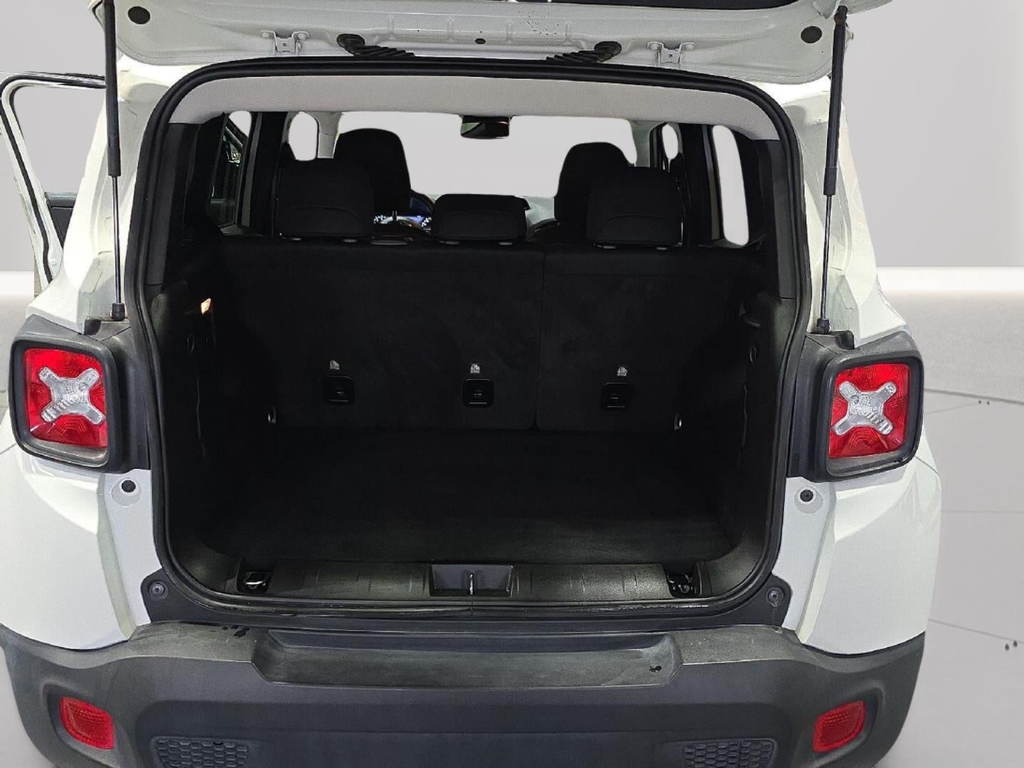 2023 Jeep Renegade Altitude